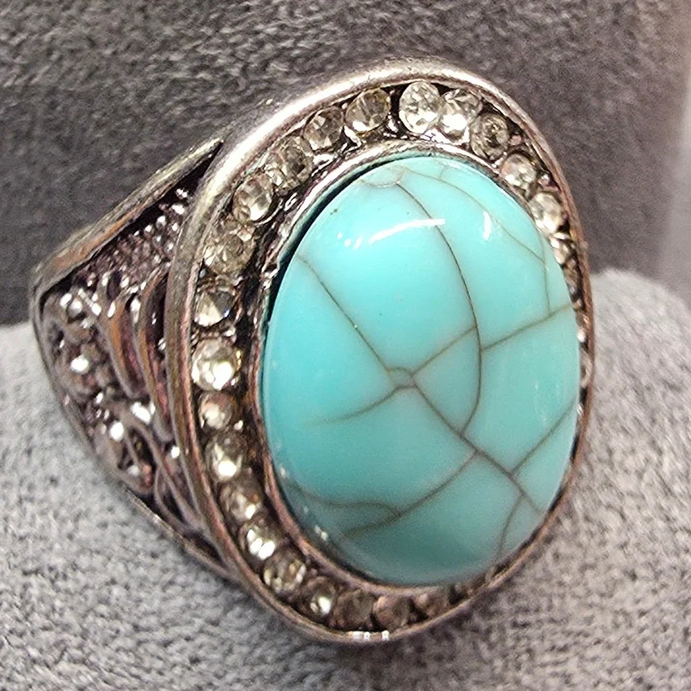 New Chunky‎ Faux Turquoise Cabochon Ring Size 9.5 SilverTone Clear Rhinestones